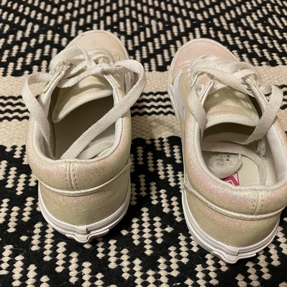 Girls Vans. UV color changing from white to purple when in the Sun. Size 3 - Picture 3 of 6